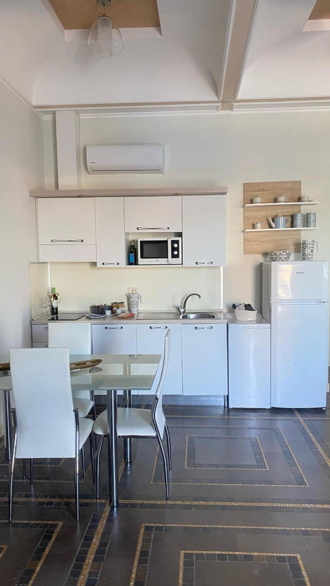 Regina Del Porto Apartment บรินดิซิ ภายนอก รูปภาพ