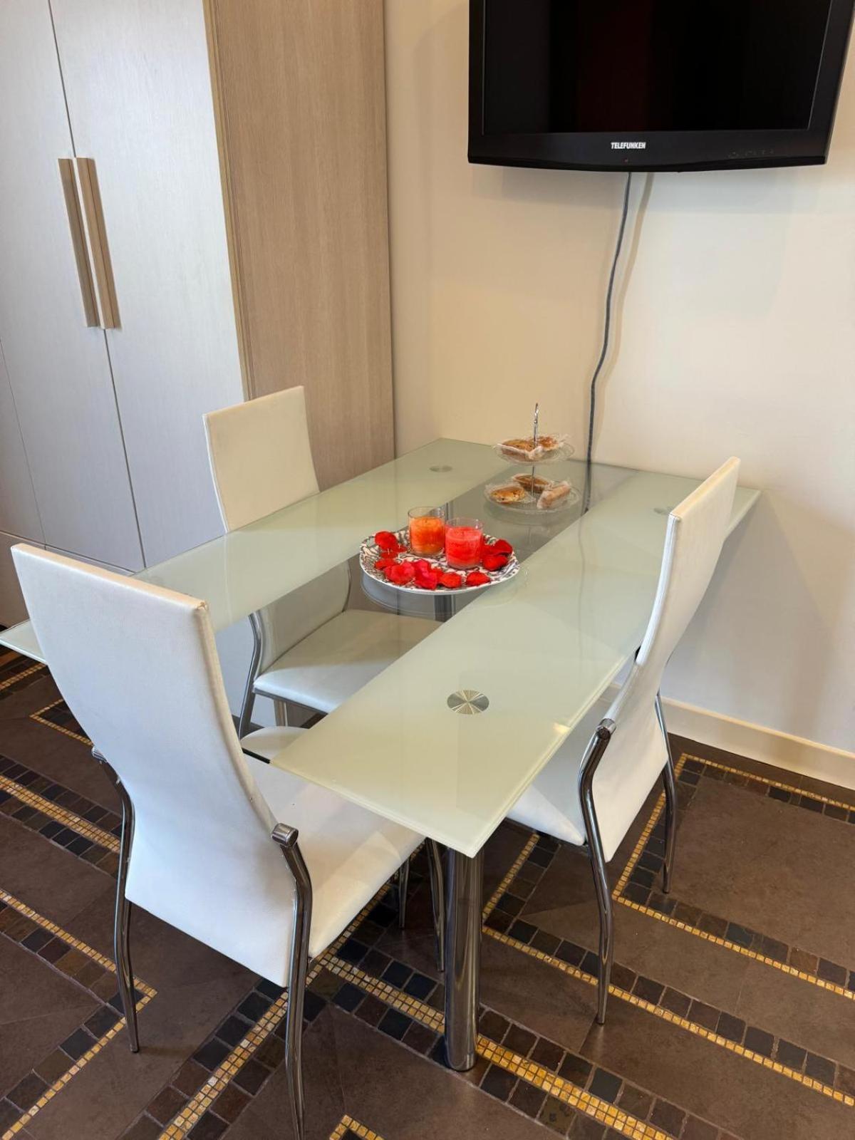 Regina Del Porto Apartment บรินดิซิ ภายนอก รูปภาพ