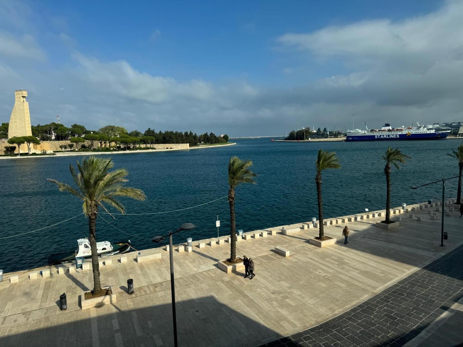 Regina Del Porto Apartment บรินดิซิ ภายนอก รูปภาพ